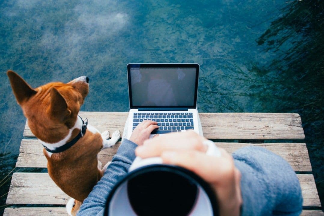 The difference between digital nomads and remote workers